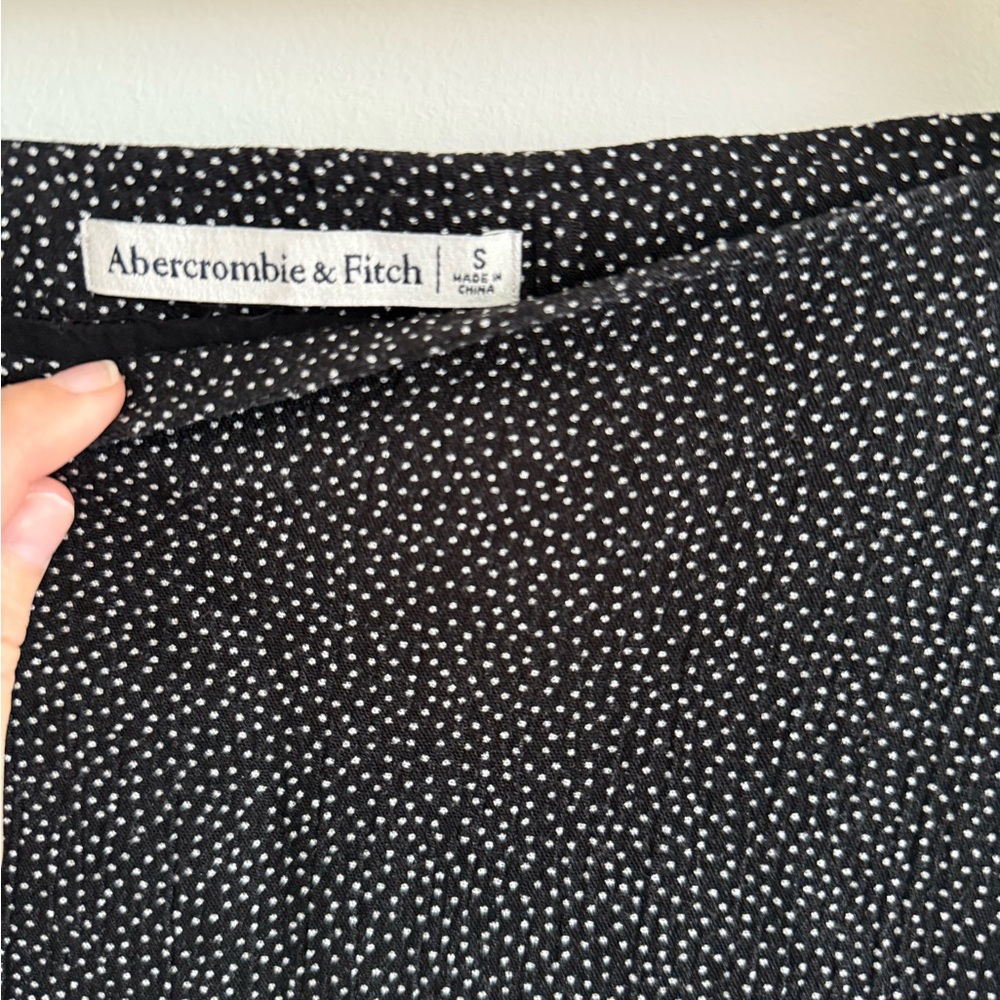 Abercrombie & Fitch polka dot mini skirt Small - Picture 6 of 8